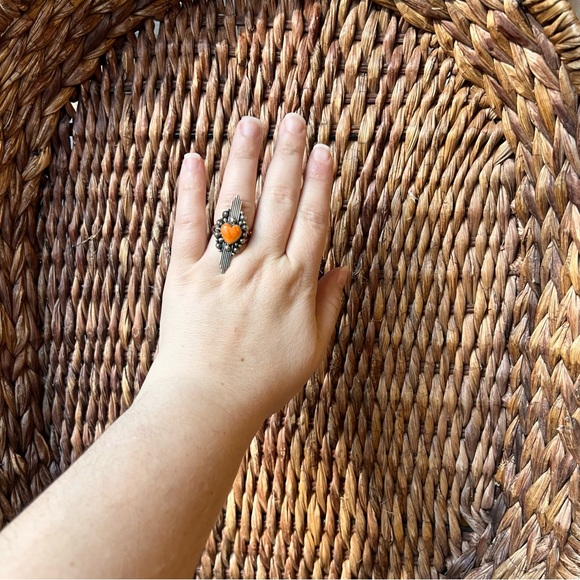 925 Sterling Silver & Spiny Oyster Heart Ring Size 8 •Southwestern• - Picture 6 of 10